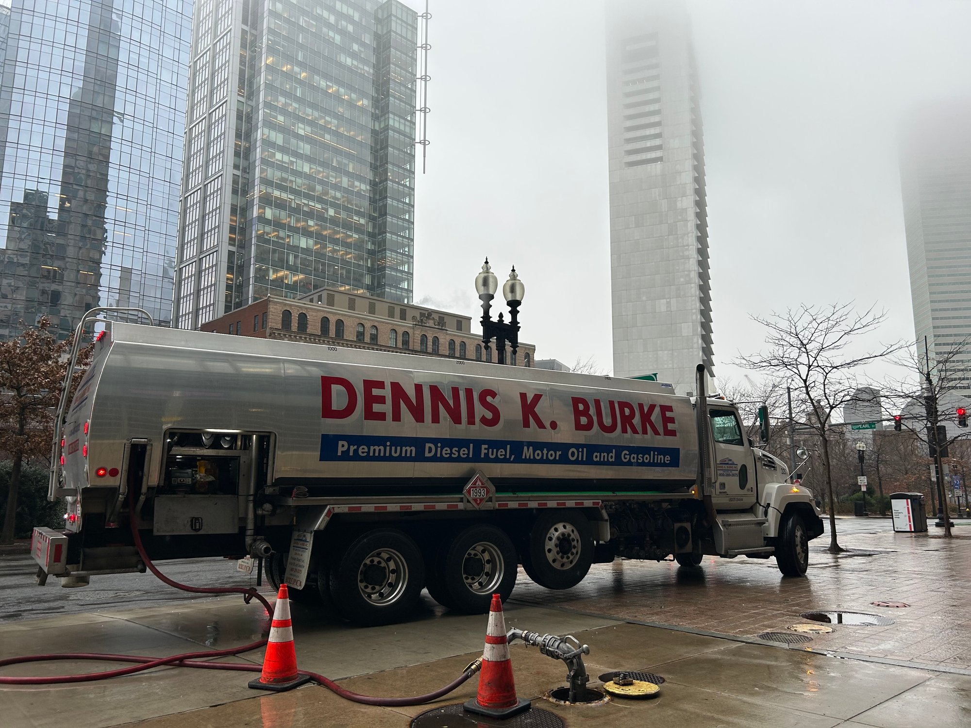 danagovoni.truckwithfog danagovoni.truckwithfog