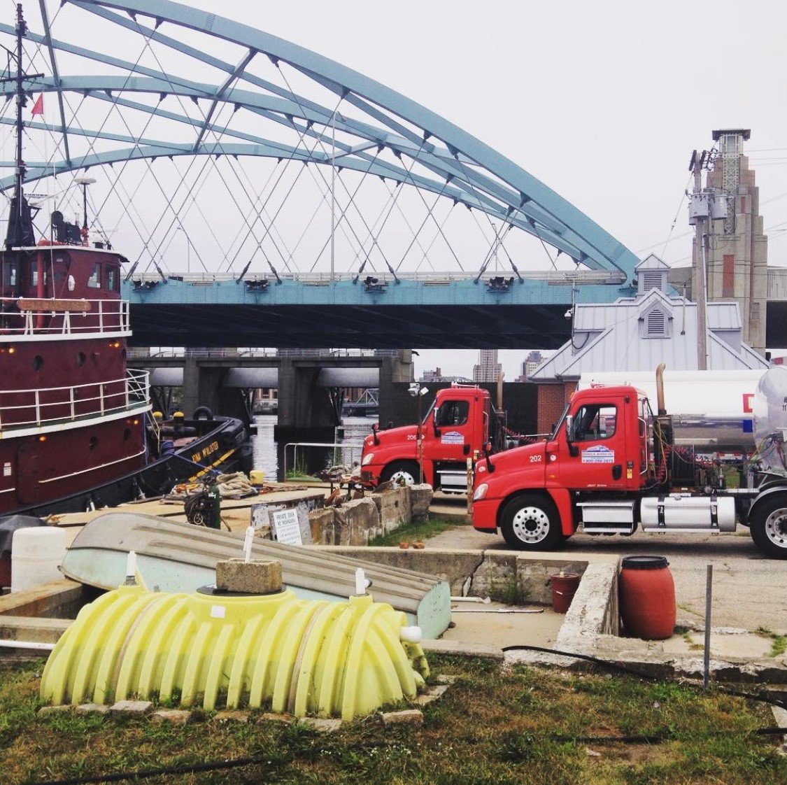 bridge tug vessel fueling